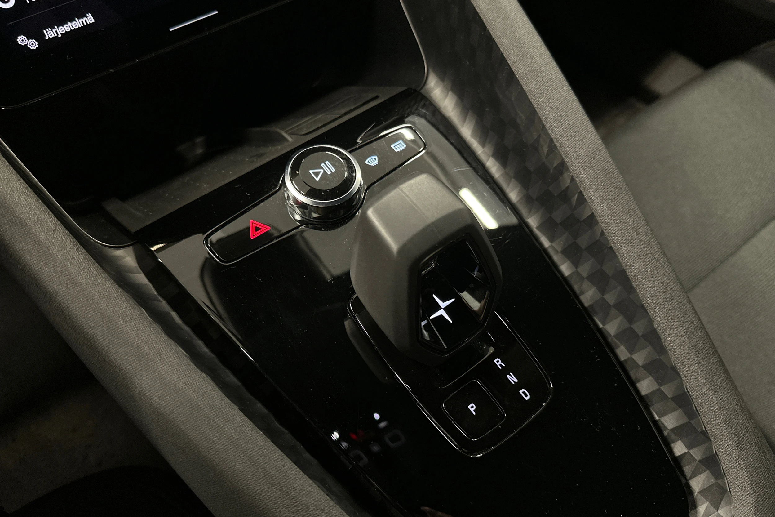 sininen Polestar 2 2022 kuva 31.