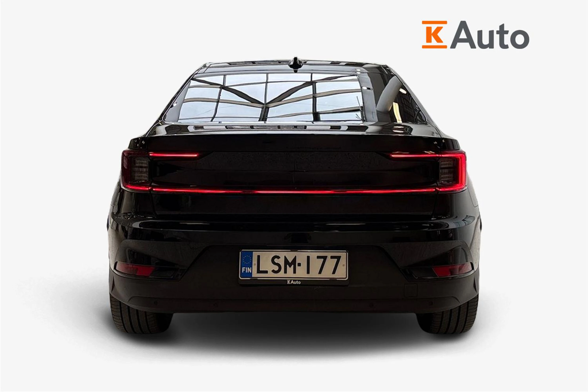 musta Polestar 2 2022 kuva 3.