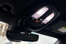 musta Polestar 2 2022 kuva 29.