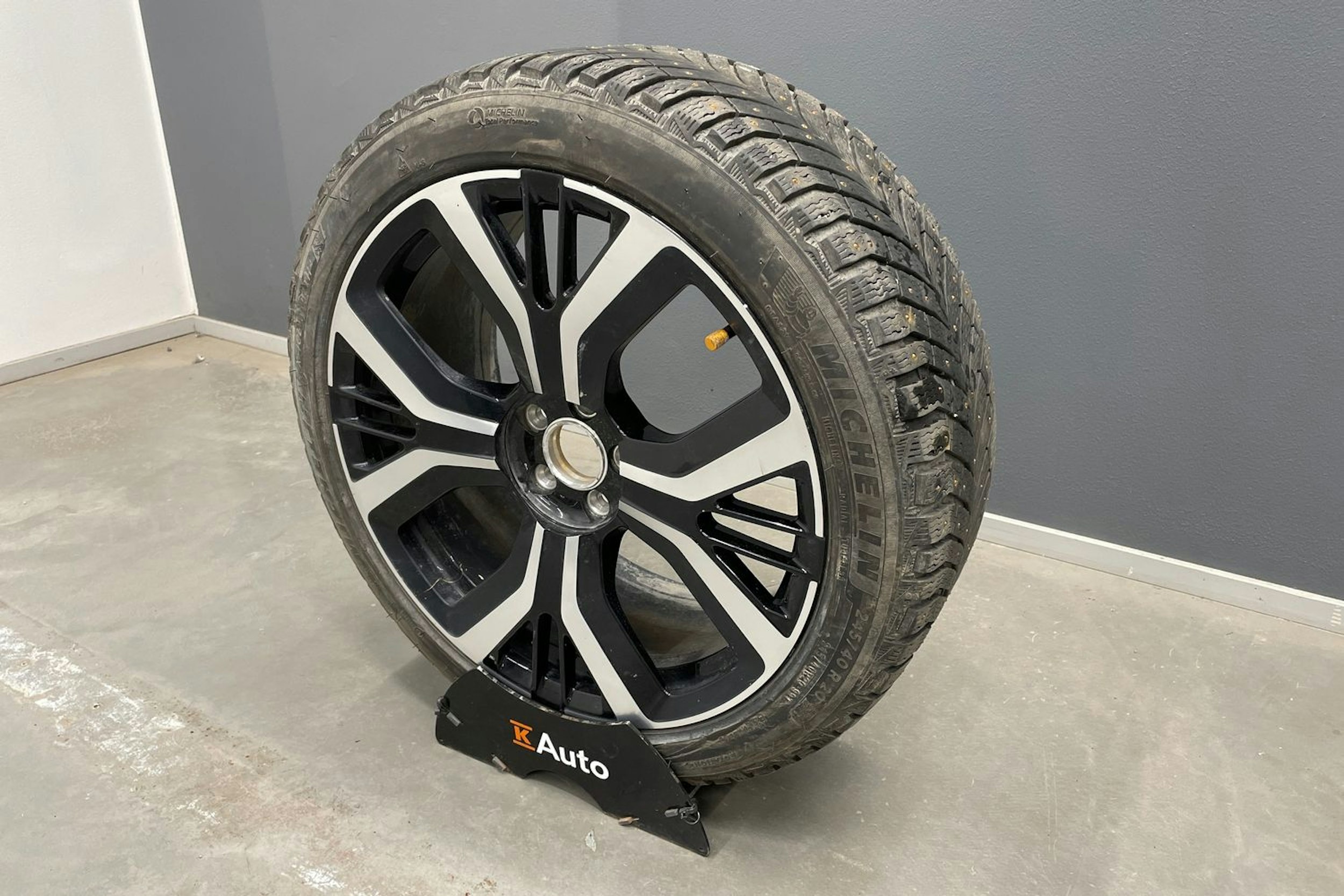 hopea Polestar 2 2022 kuva 14.