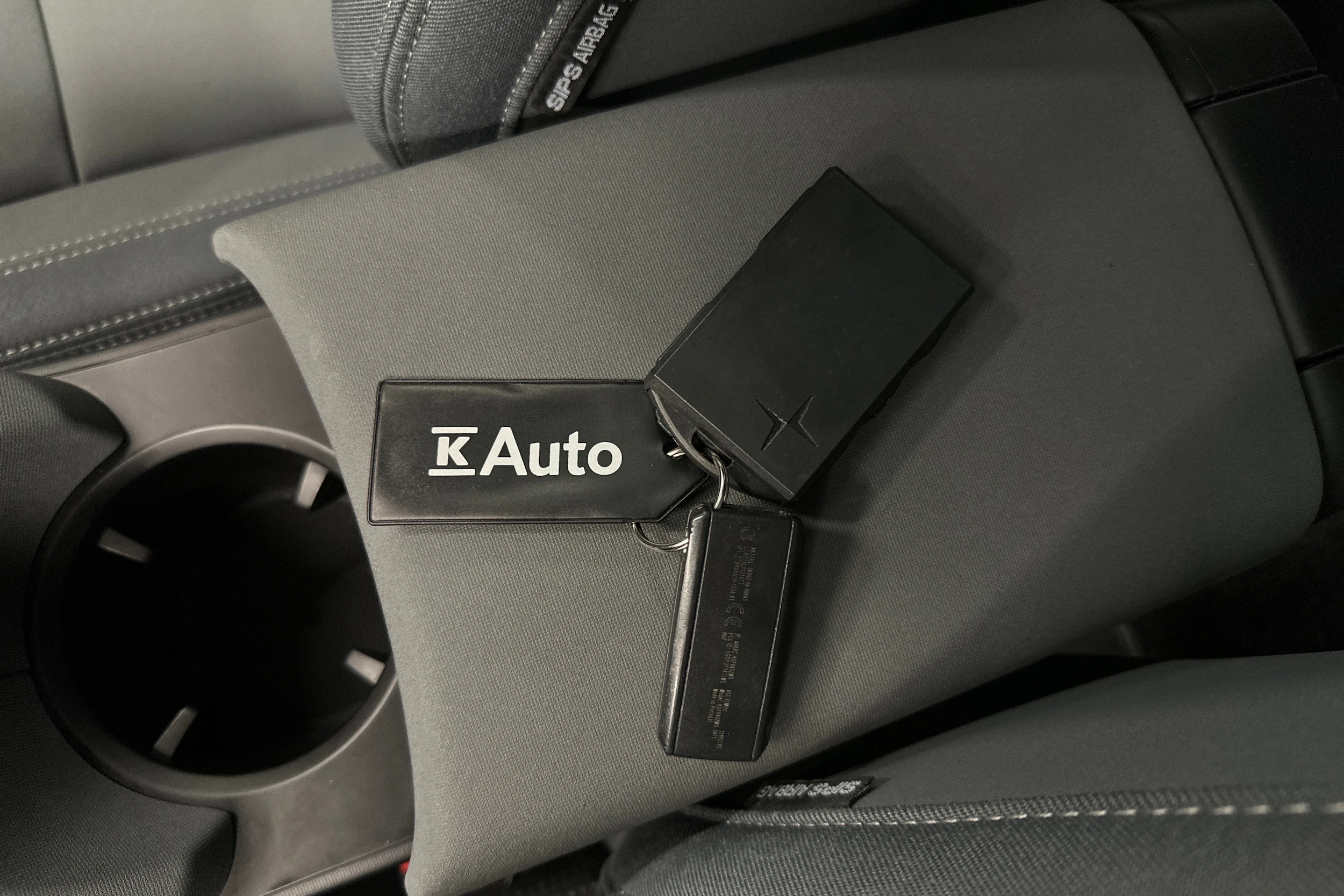 harmaa Polestar 2 2022 kuva 41.