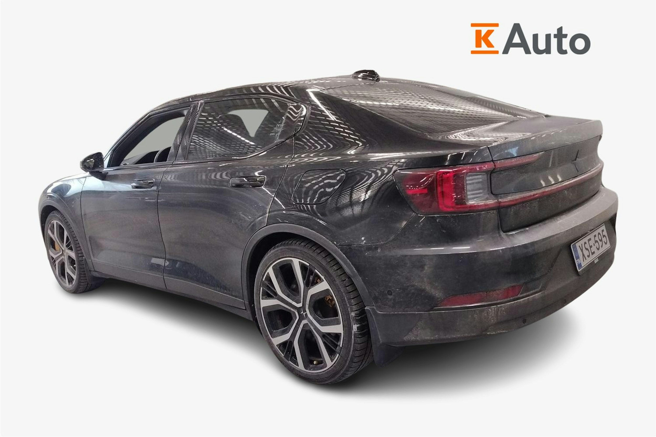 musta Polestar 2 2022 kuva 2.