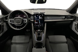 musta Polestar 2 2022 kuva 9.