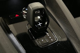 musta Polestar 2 2022 kuva 31.