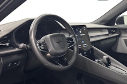 musta Polestar 2 2022 kuva 6.