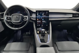 musta Polestar 2 2022 kuva 7.