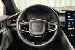 musta Polestar 2 2022 kuva 17.