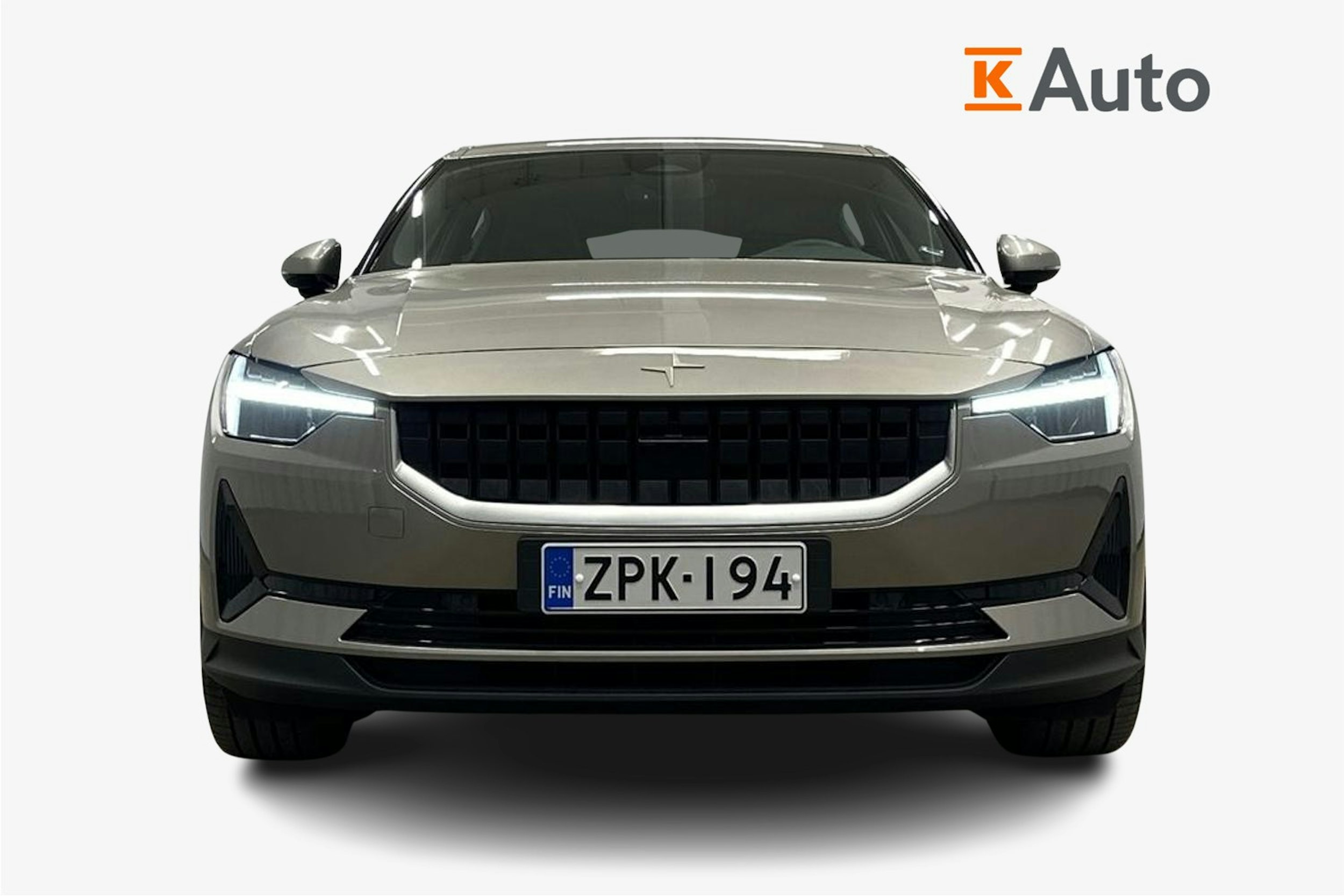 harmaa Polestar 2 2022 kuva 5.