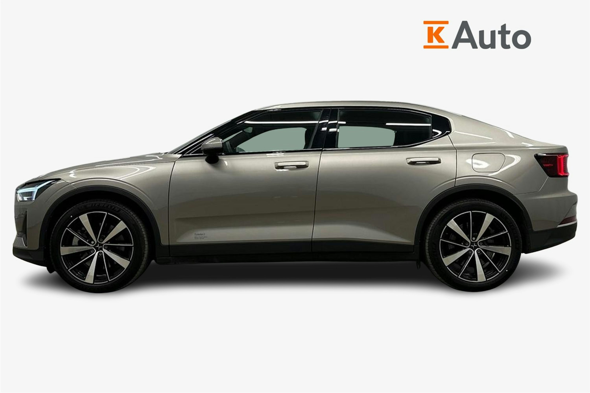 harmaa Polestar 2 2022 kuva 6.