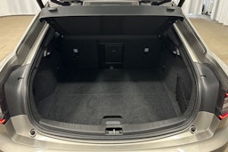harmaa Polestar 2 2022 kuva 14.