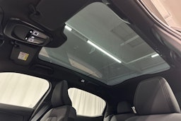 harmaa Polestar 2 2022 kuva 35.