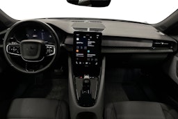 valkoinen Polestar 2 2022 kuva 9.
