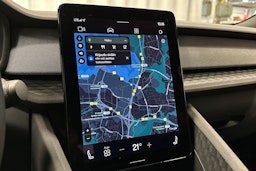valkoinen Polestar 2 2022 kuva 27.