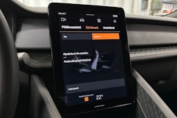 valkoinen Polestar 2 2022 kuva 33.