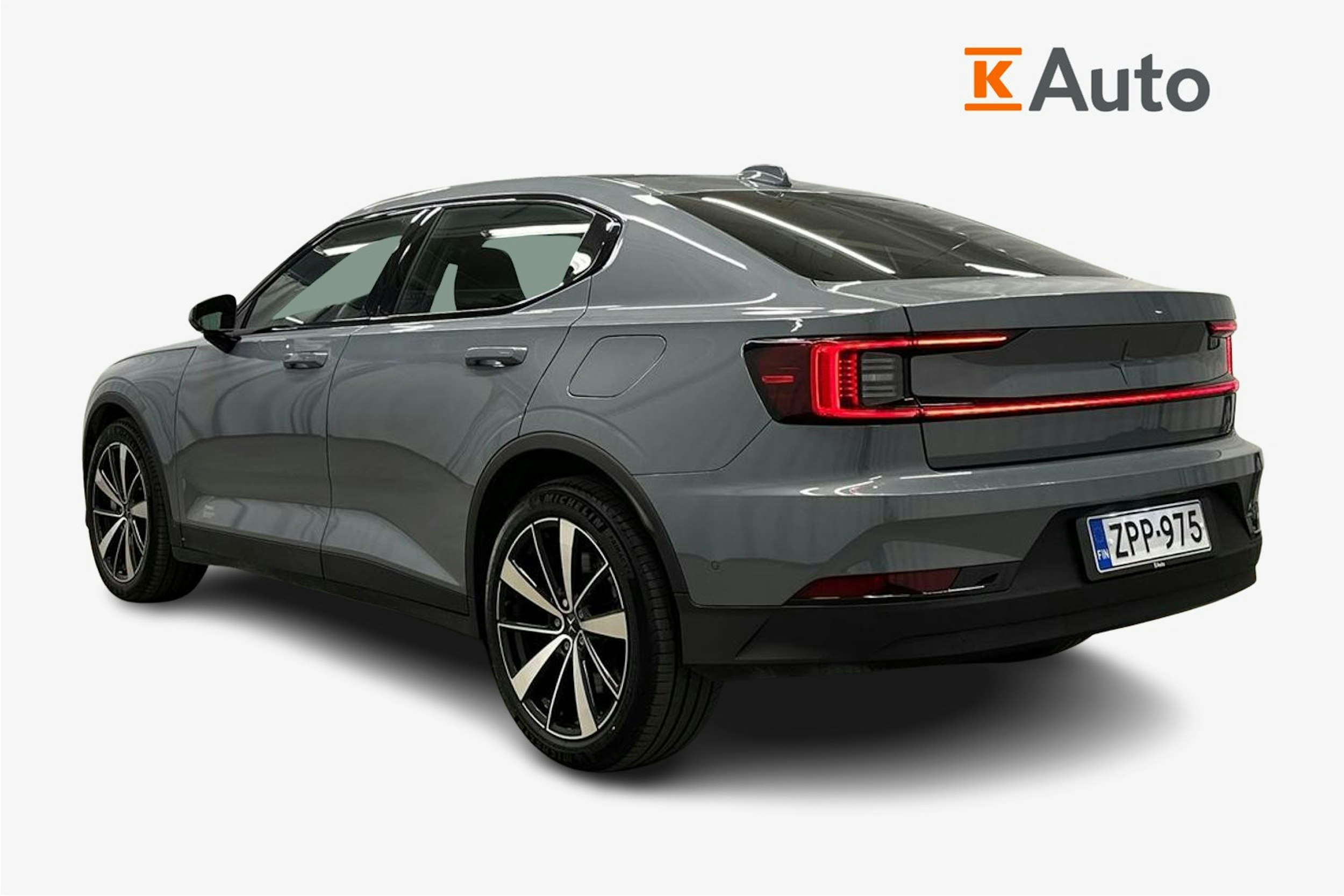 harmaa Polestar 2 2022 kuva 2.