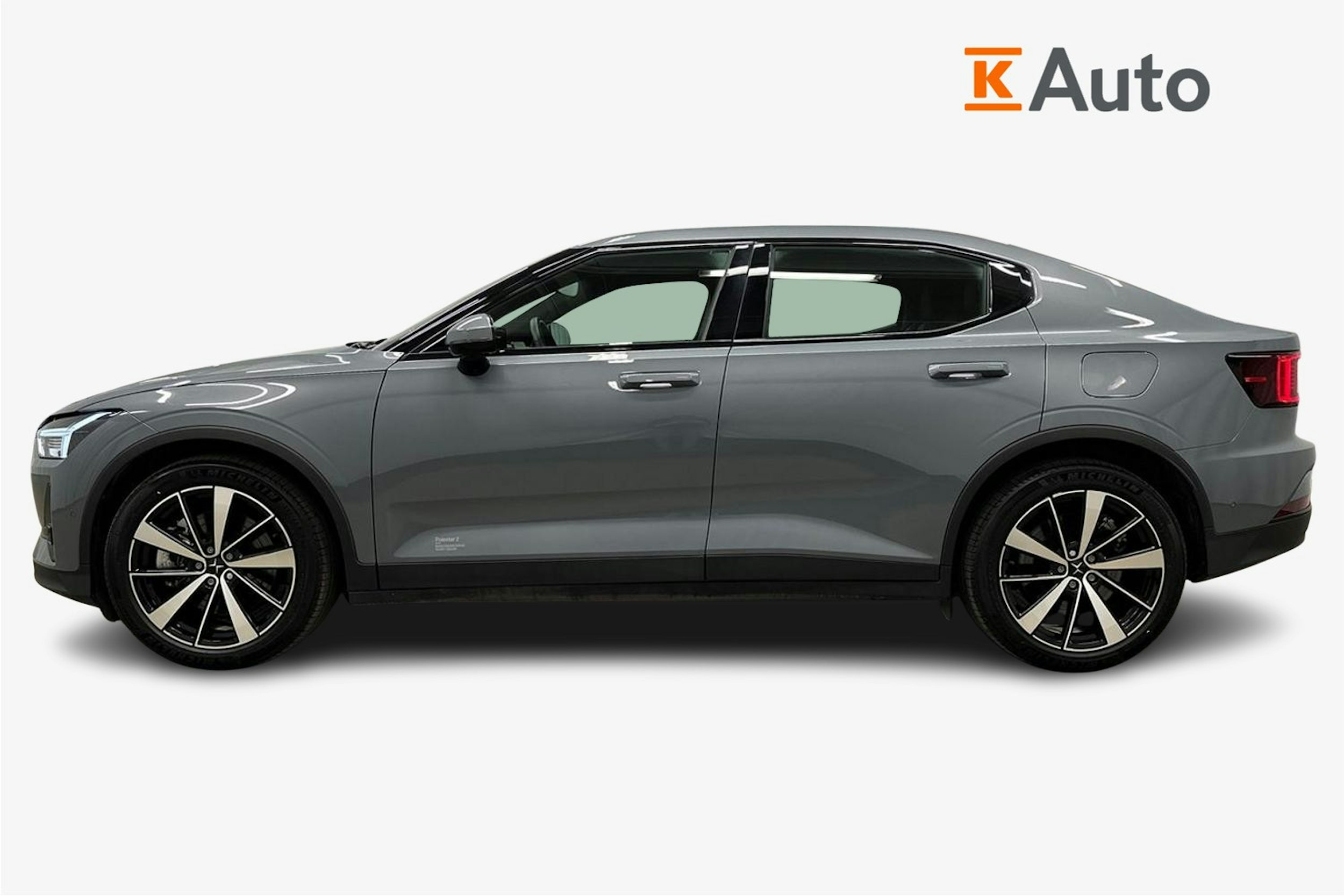 harmaa Polestar 2 2022 kuva 6.