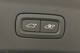 harmaa Polestar 2 2022 kuva 15.