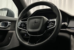 harmaa Polestar 2 2022 kuva 16.
