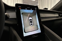 musta Polestar 2 2022 kuva 17.