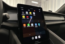 musta Polestar 2 2022 kuva 20.