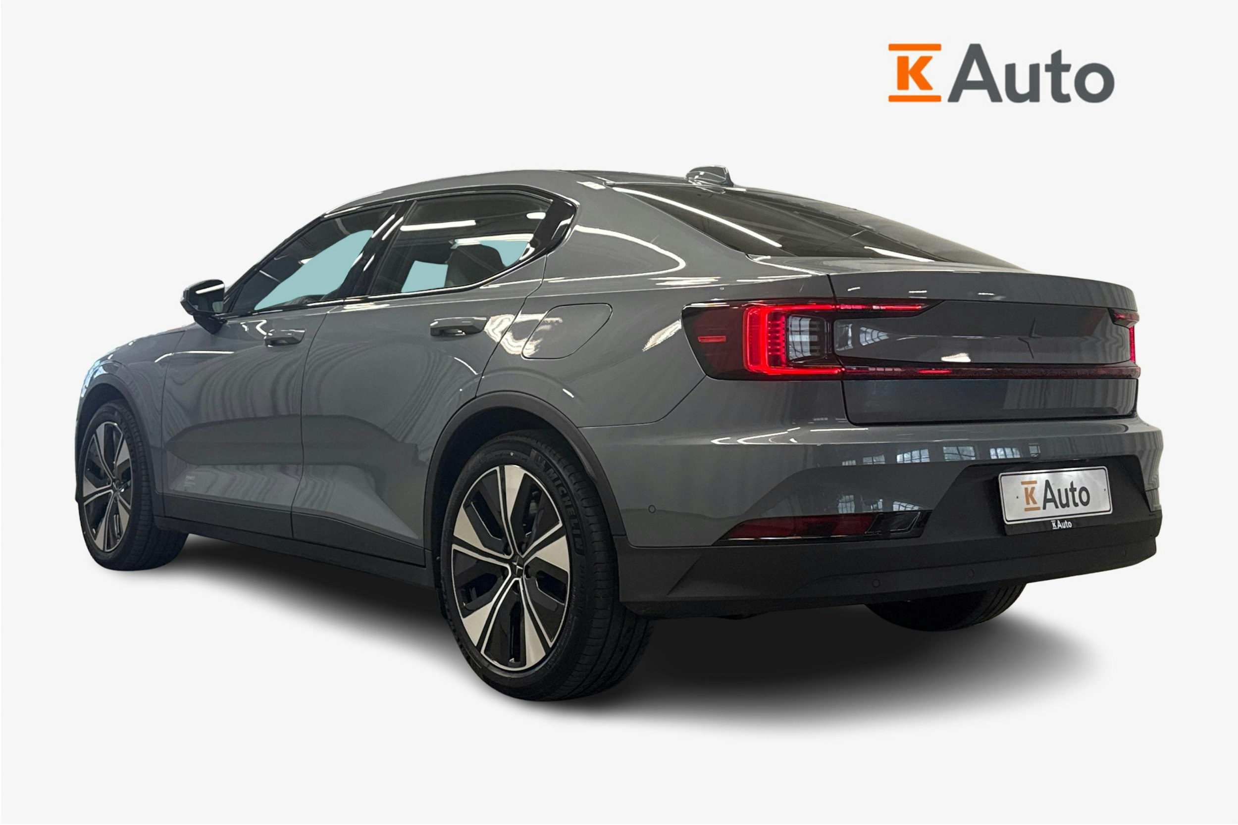 harmaa Polestar 2 2023 kuva 2.