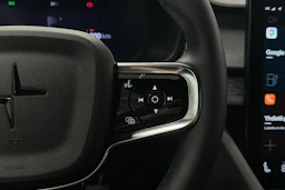 musta Polestar 2 2023 kuva 12.