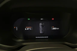 musta Polestar 2 2023 kuva 13.