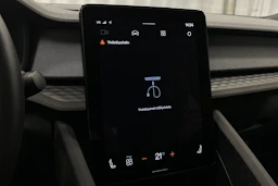 musta Polestar 2 2023 kuva 23.