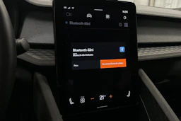 musta Polestar 2 2023 kuva 24.