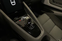 musta Polestar 2 2023 kuva 34.