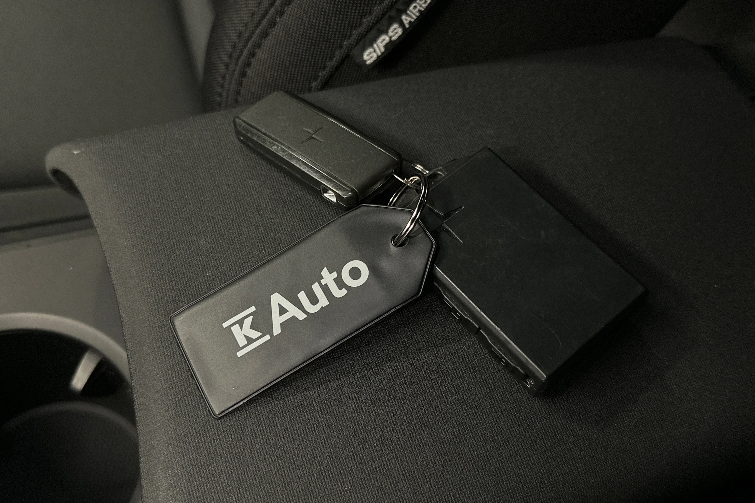 musta Polestar 2 2023 kuva 40.