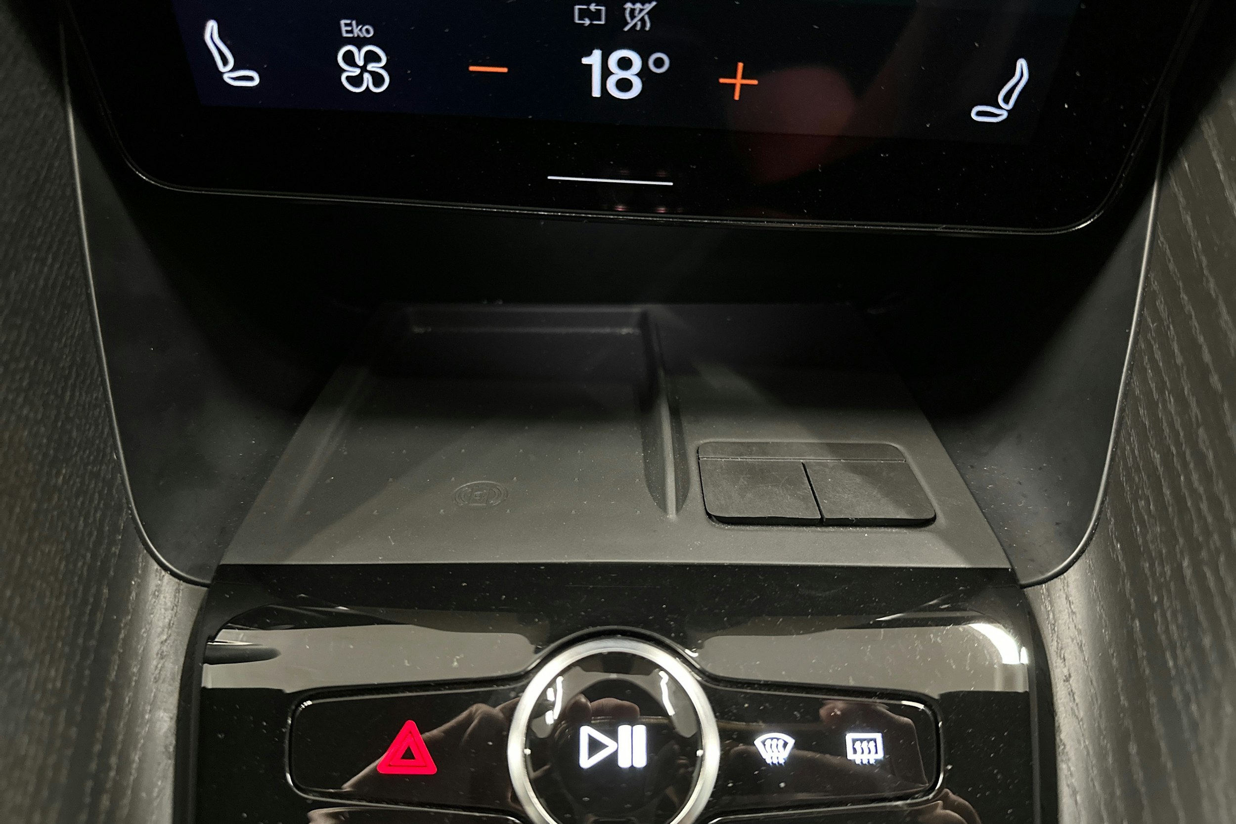 sininen Polestar 2 2023 kuva 31.