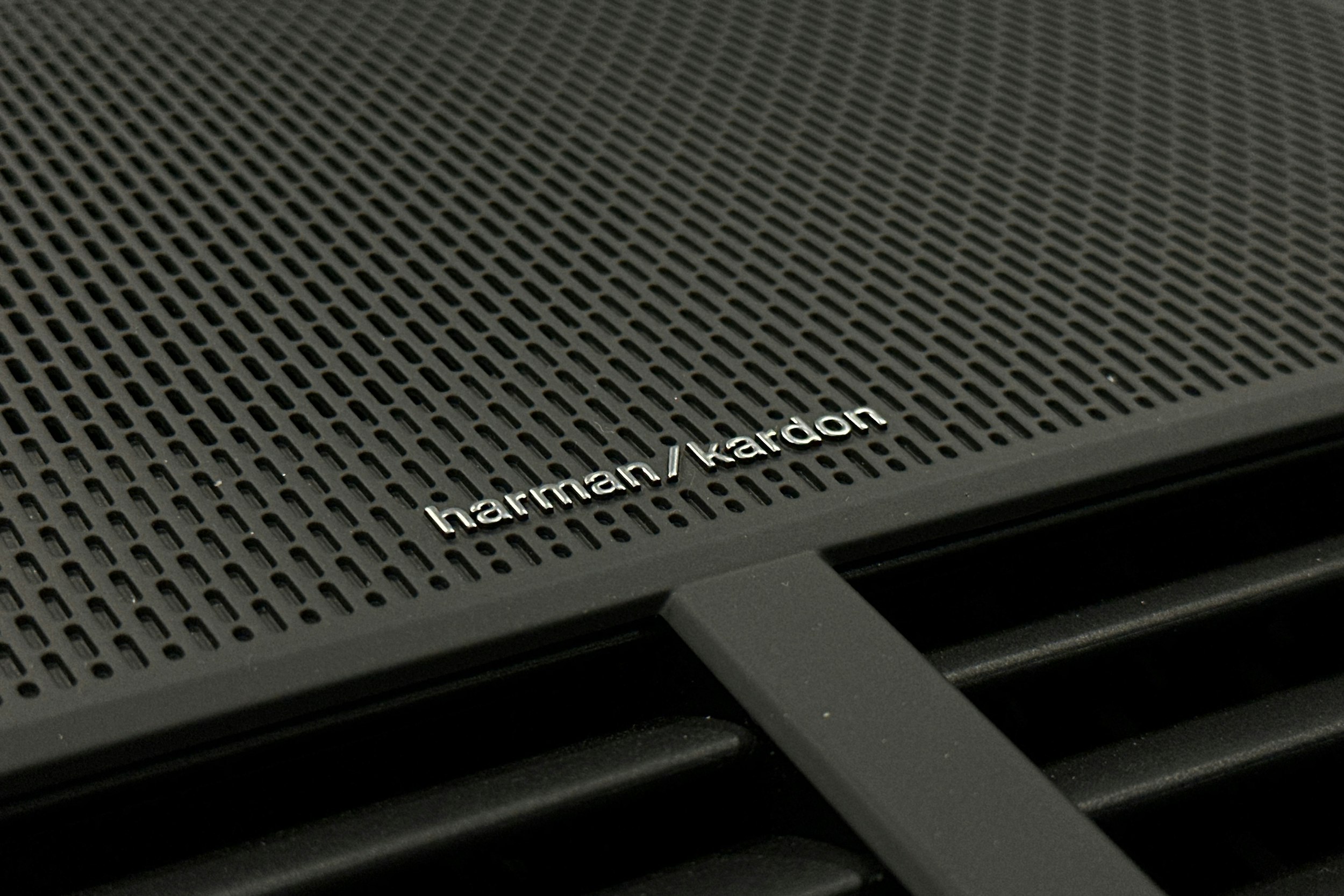 sininen Polestar 2 2023 kuva 32.