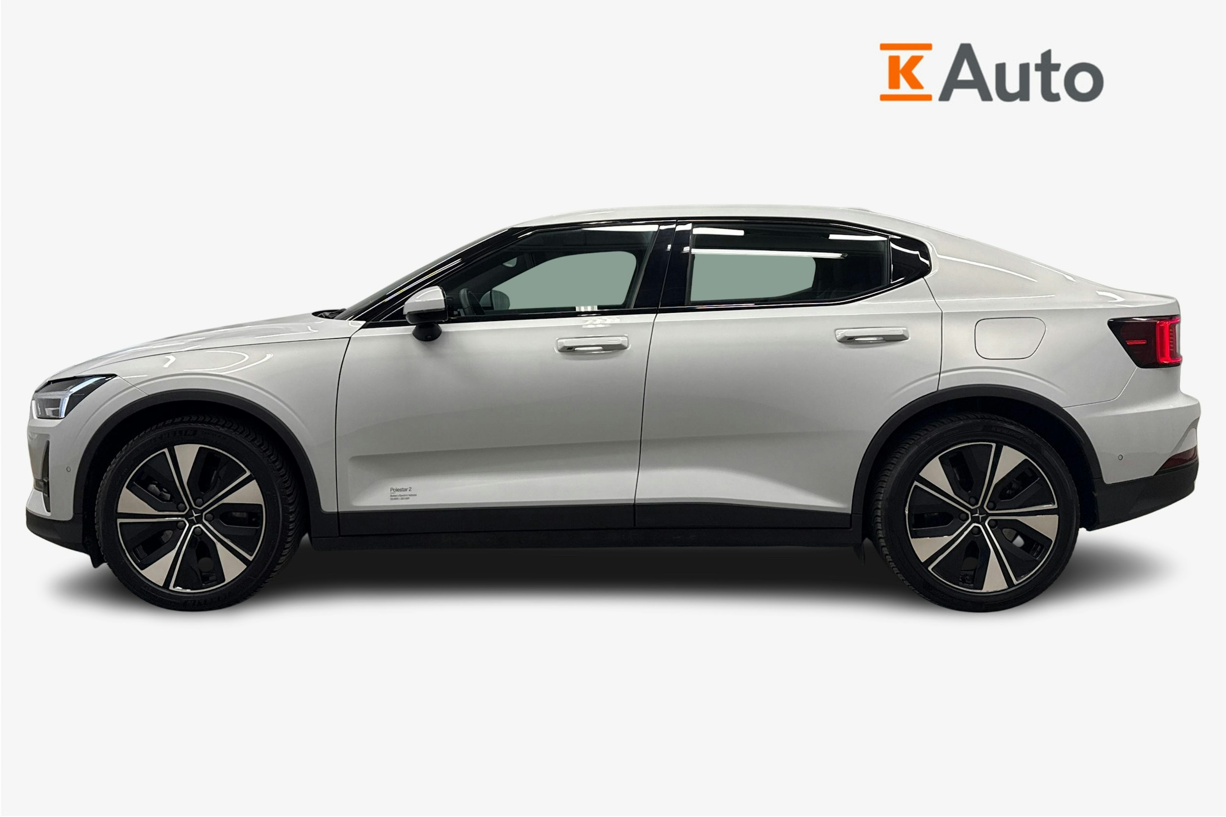 harmaa Polestar 2 2023 kuva 6.