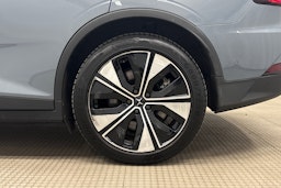 harmaa Polestar 2 2023 kuva 12.