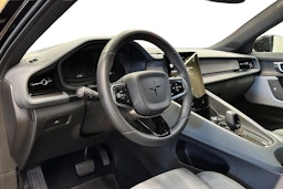 musta Polestar 2 2023 kuva 10.