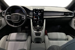 musta Polestar 2 2023 kuva 11.