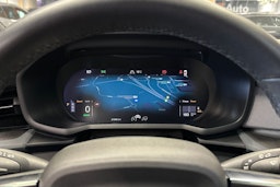 musta Polestar 2 2023 kuva 28.