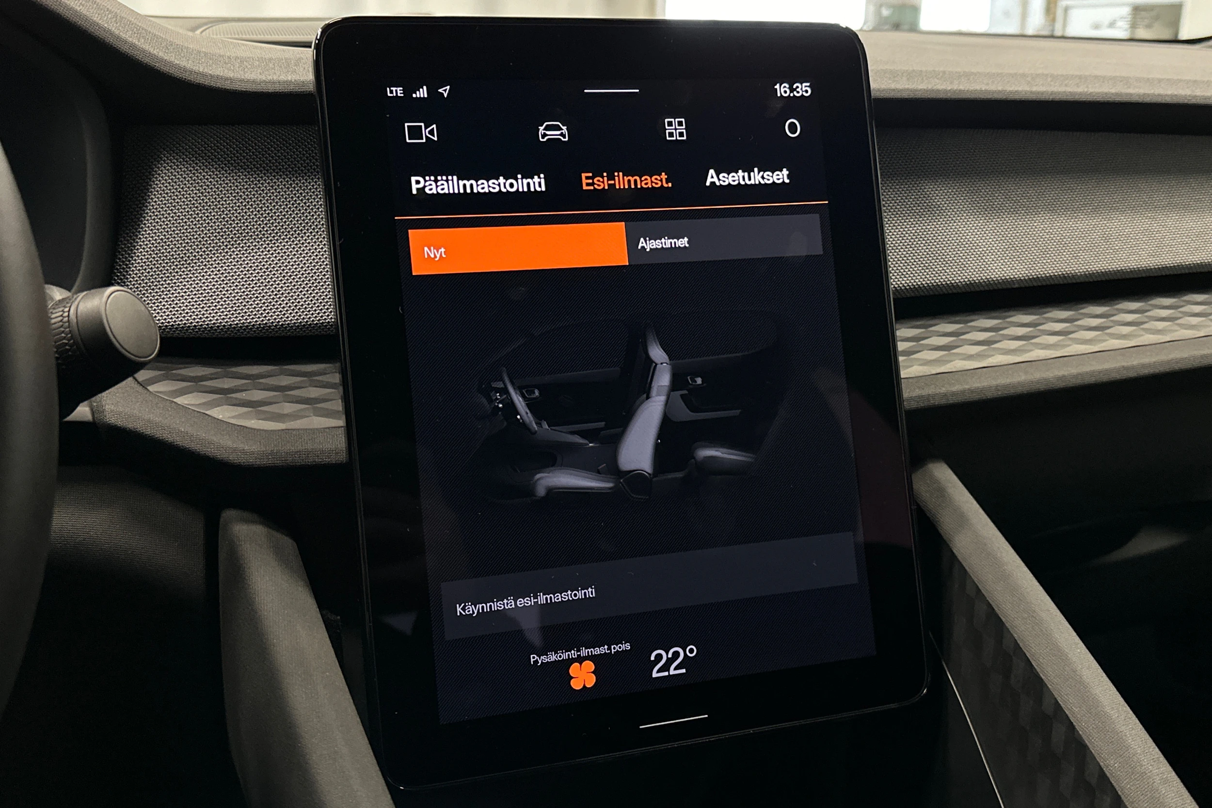 hopea Polestar 2 2023 kuva 25.