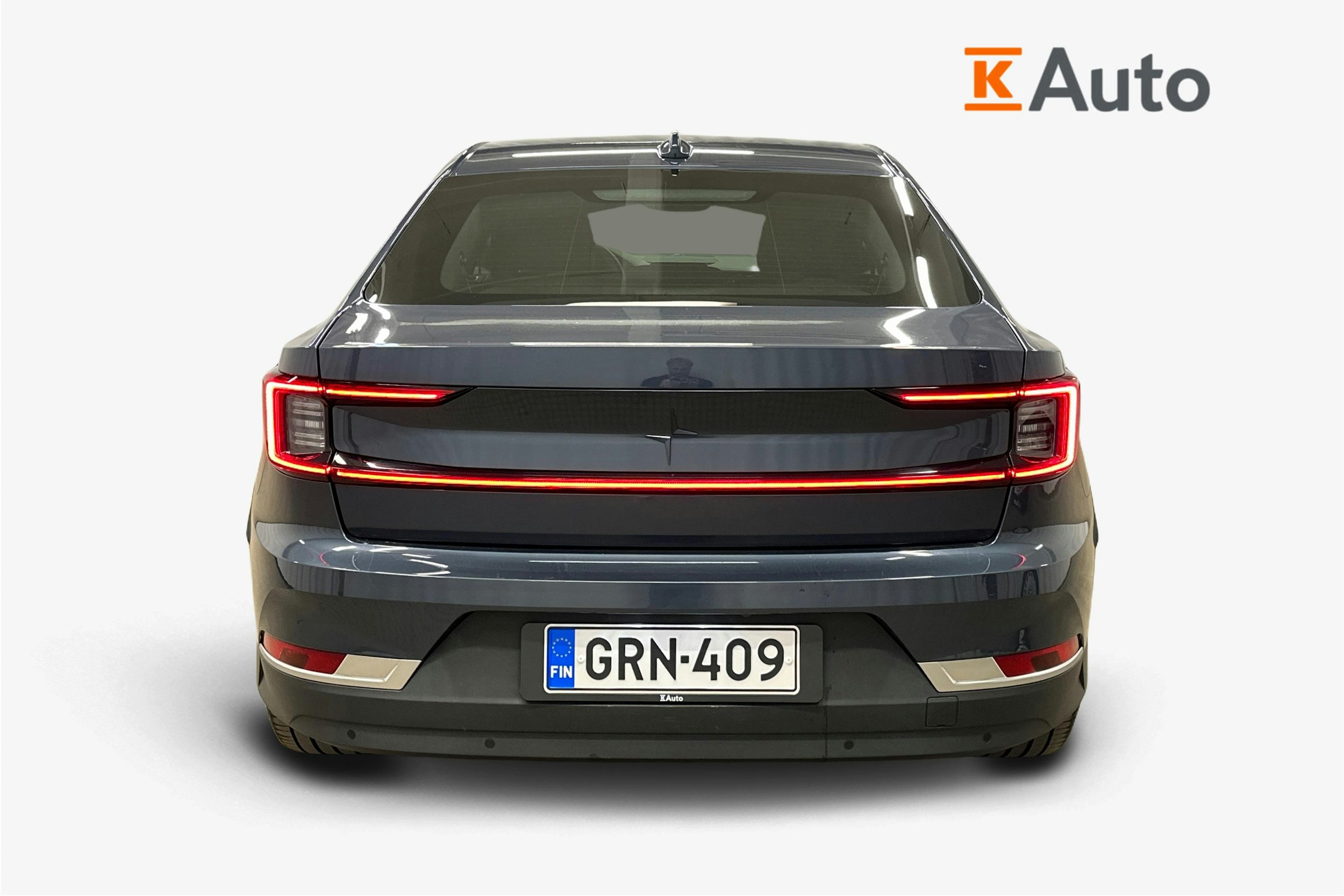 sininen Polestar 2 2023 kuva 3.