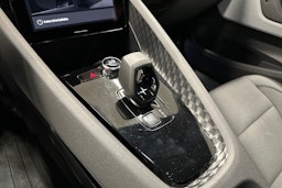 sininen Polestar 2 2023 kuva 23.