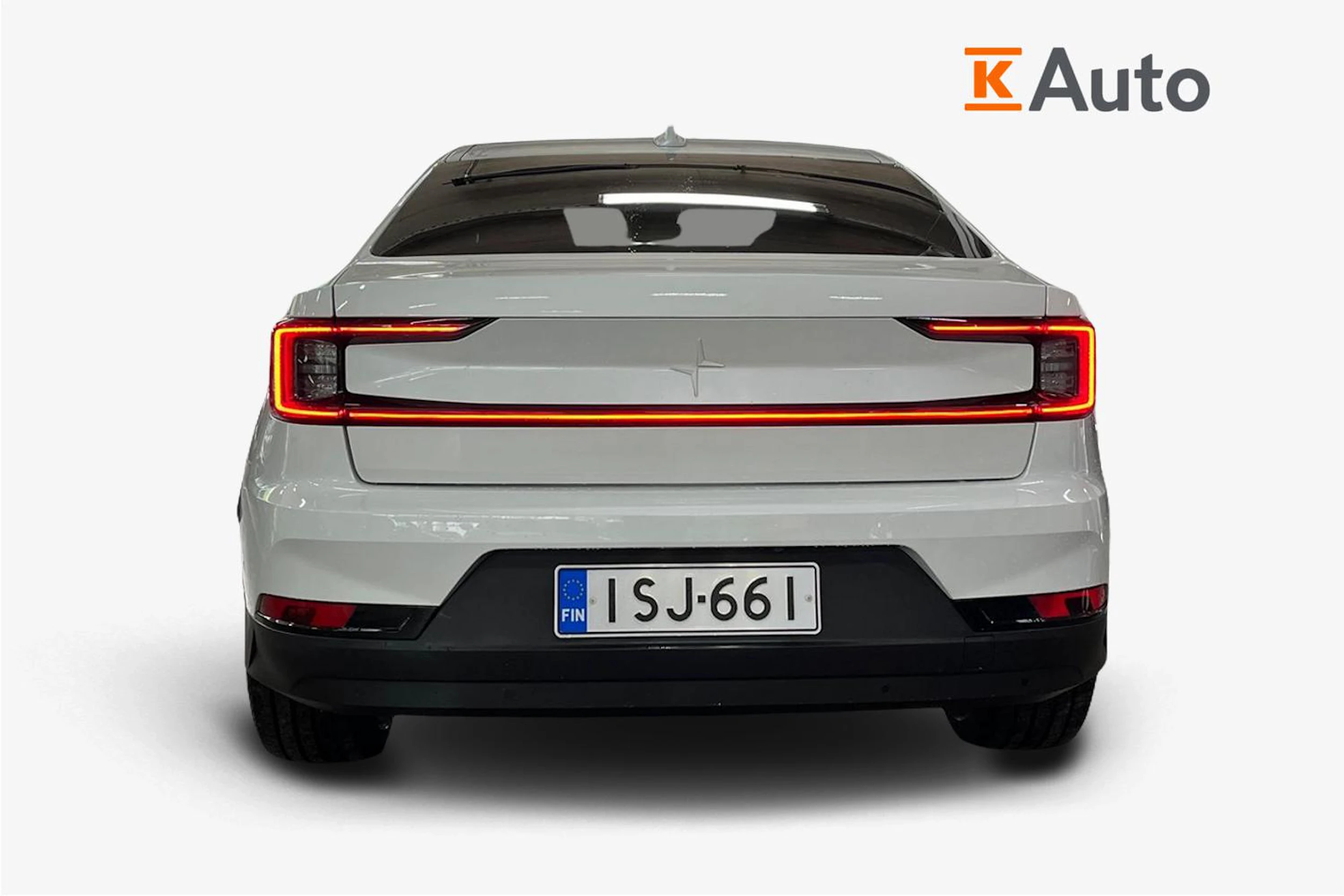 Valkoinen Polestar 2 2023 kuva 3.