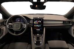 sininen Polestar 2 2023 kuva 7.