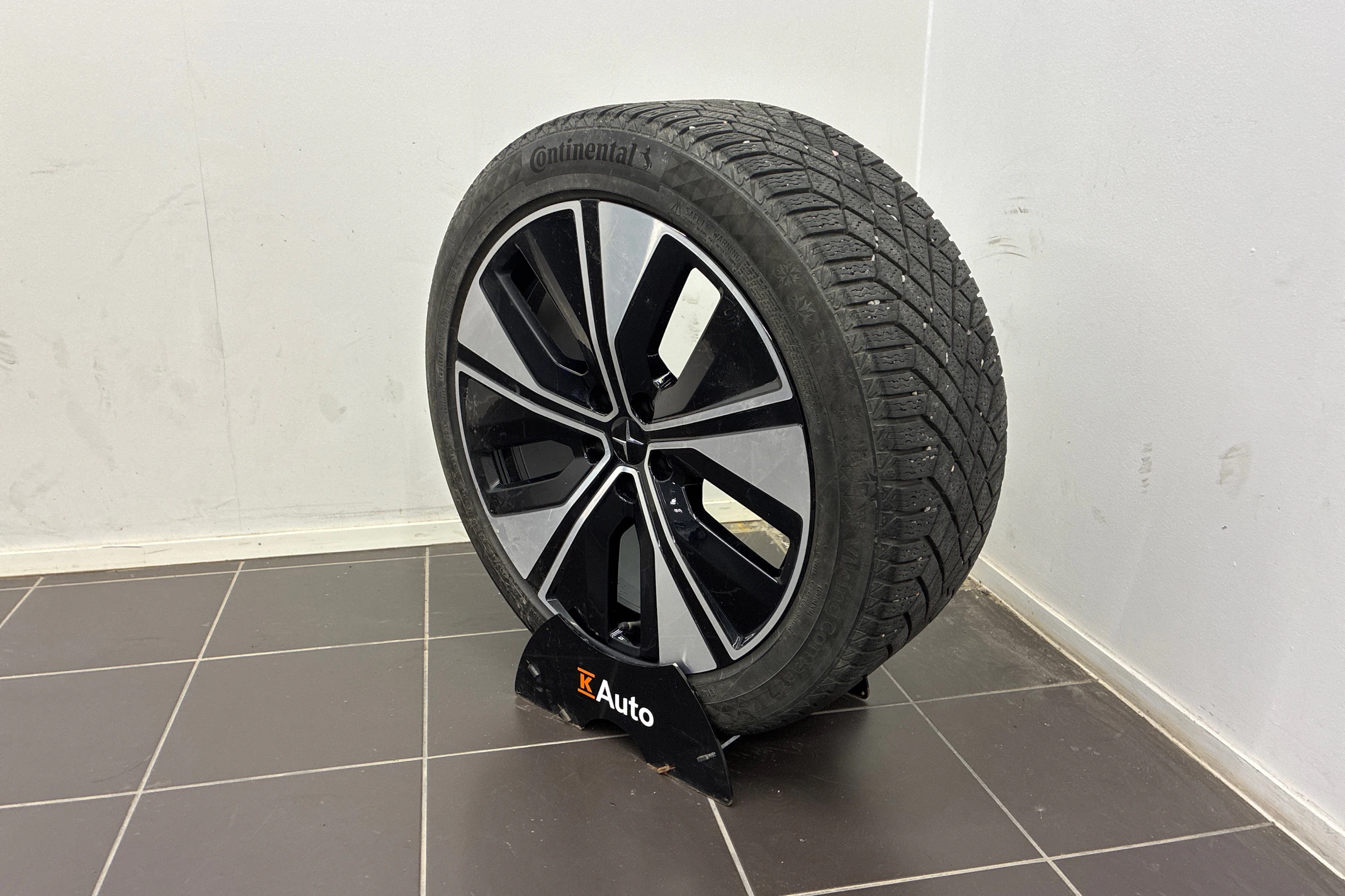hopea Polestar 2 2023 kuva 13.
