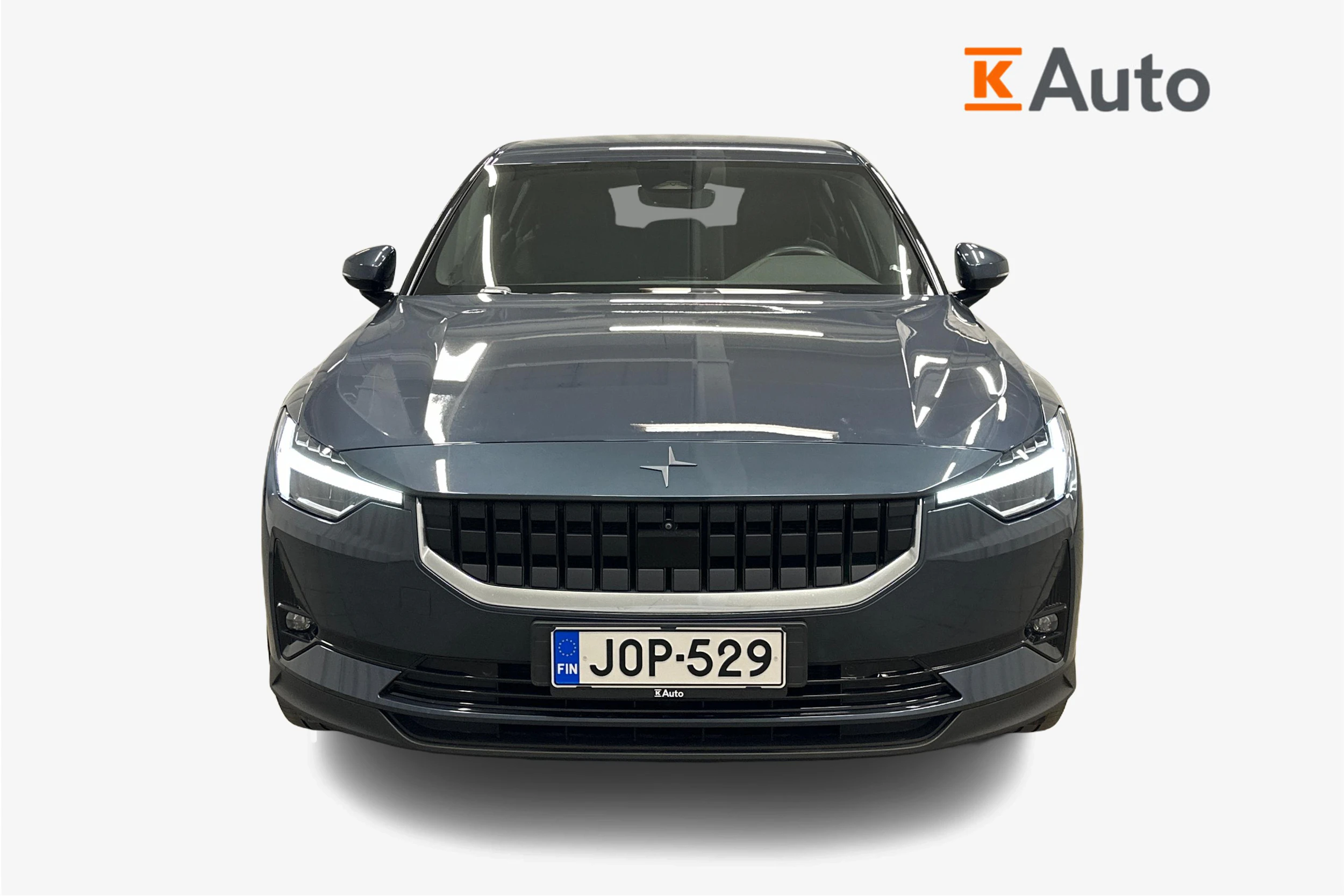 sininen Polestar 2 2023 kuva 5.