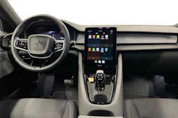 sininen Polestar 2 2023 kuva 9.