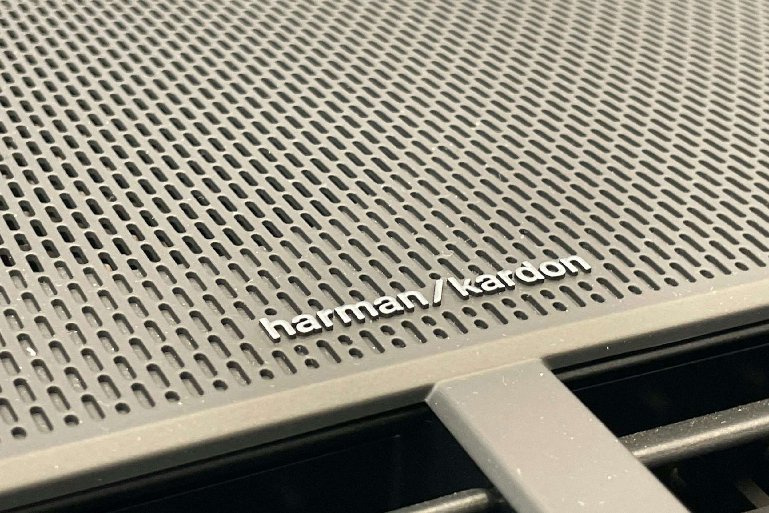 sininen Polestar 2 2023 kuva 25.