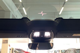 sininen Polestar 2 2023 kuva 29.