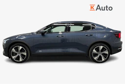 sininen Polestar 2 2023 kuva 7.