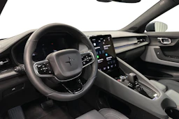 sininen Polestar 2 2023 kuva 8.